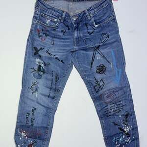 Zara Painted Ankle Jeans